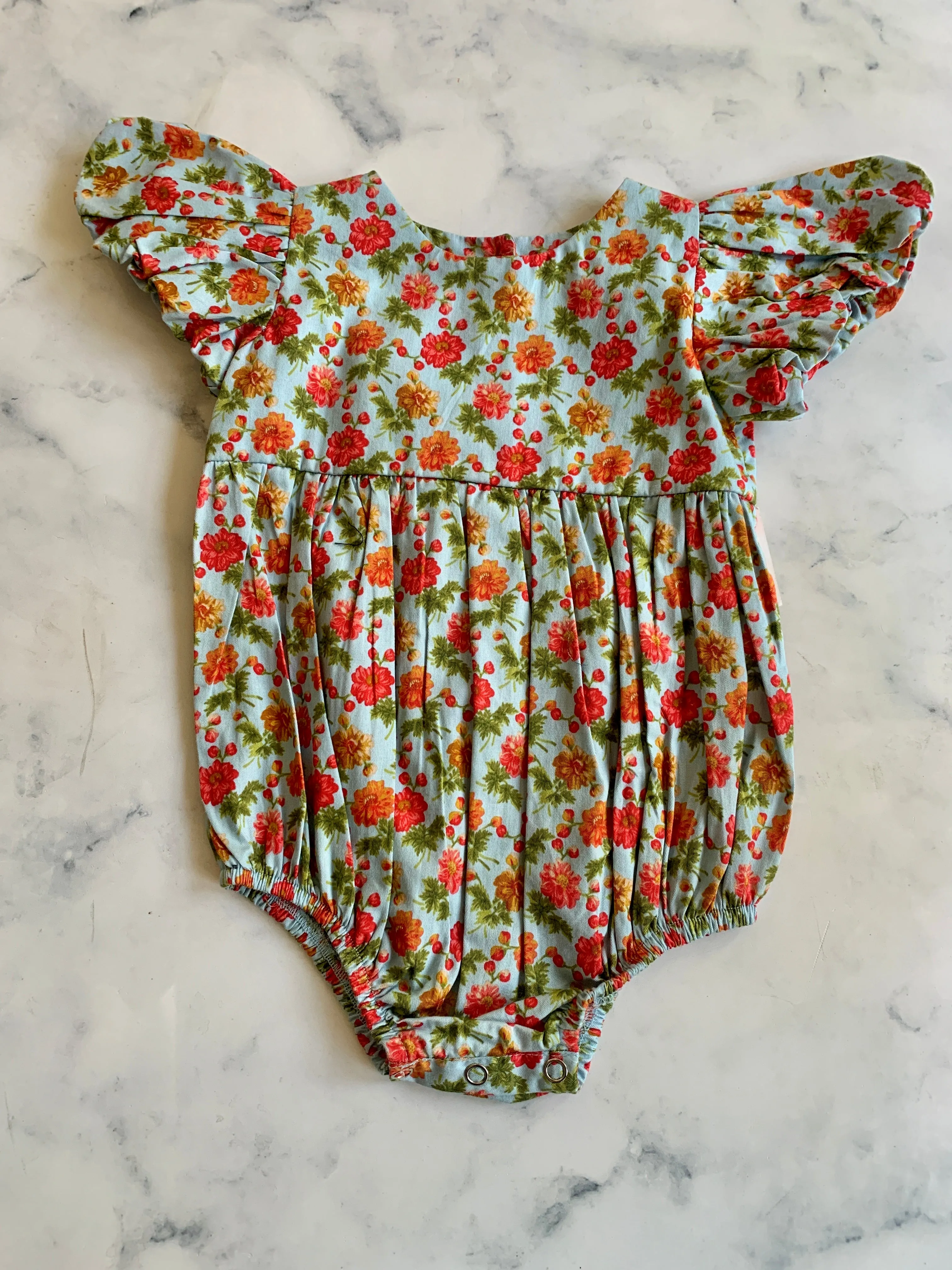 Puff sleeved romper